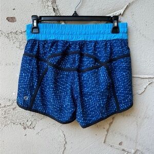Lululemon Tracker Short III Samba Snake Kayak Blue Hero Blue / Kayak Blu…